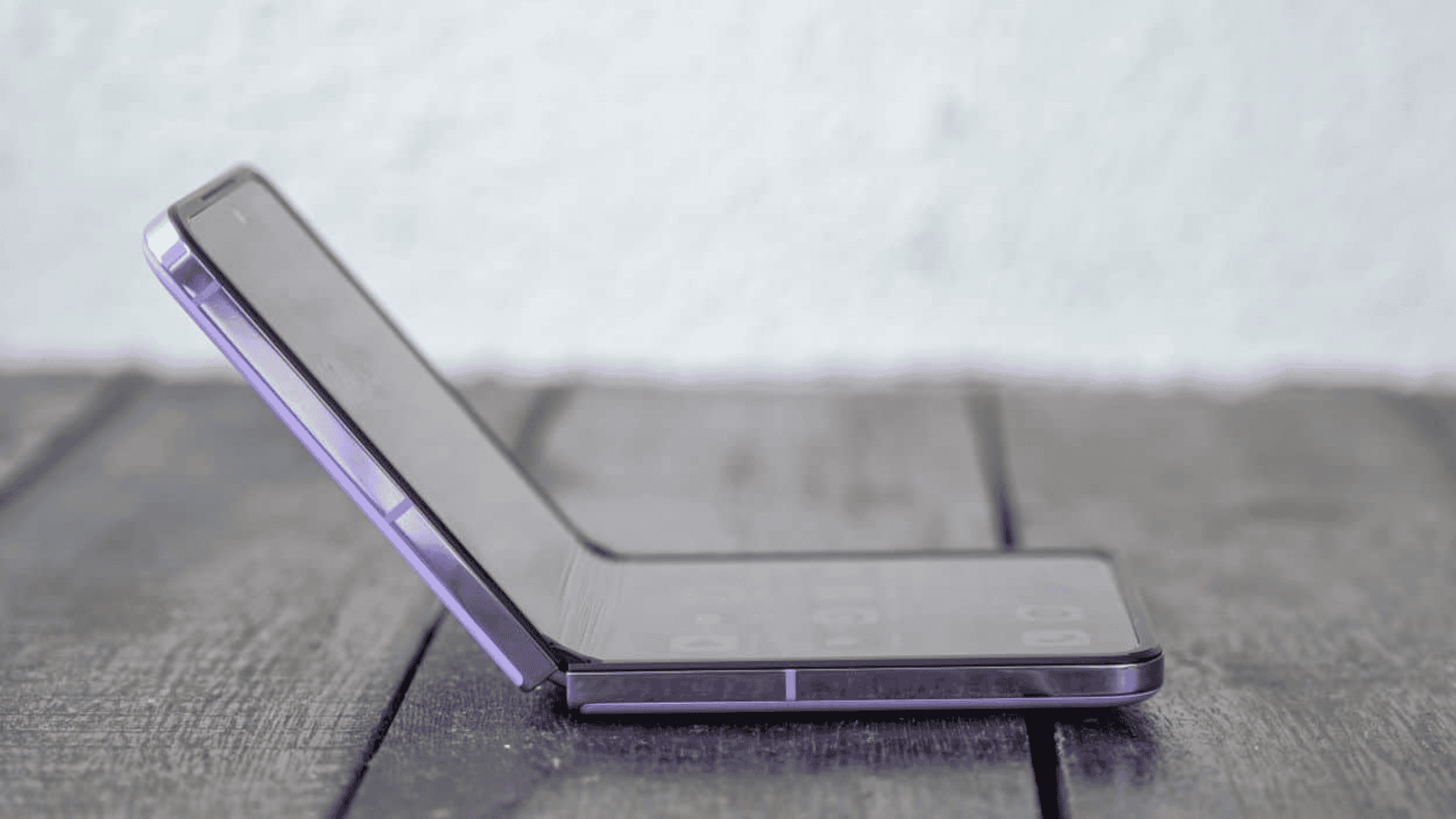 Celular-dobravel-1920x1080.png