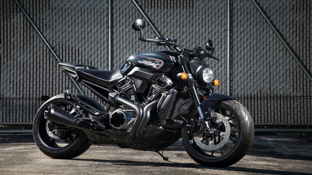 Imagem ilustrativa de uma moto Harley Davidson de cor preta