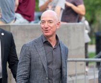 jeff-bezos-210x172