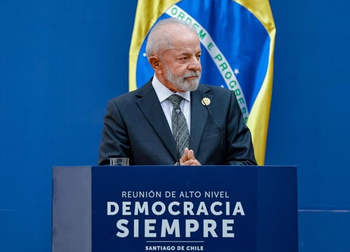 Presidente Lula durante evento Democracia Sempre, no Chile