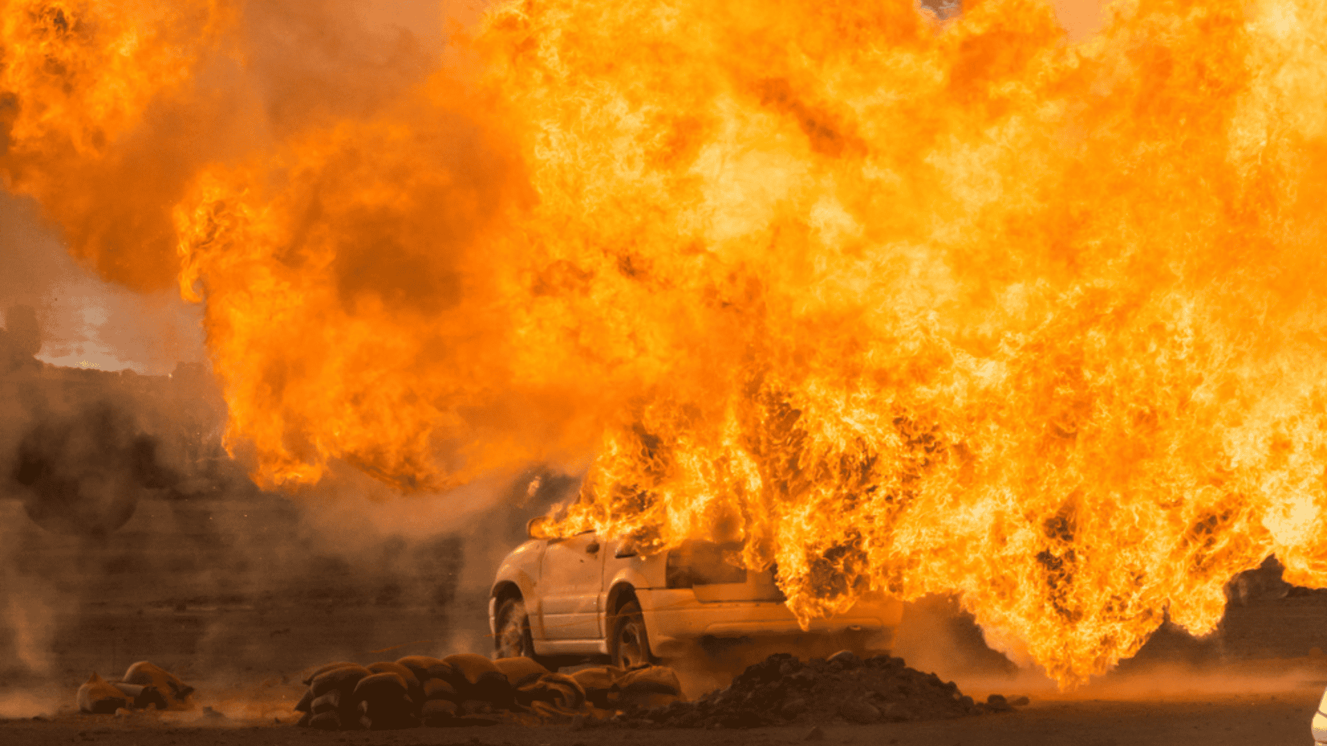 motivos-carro-explodir-1920x1080.png