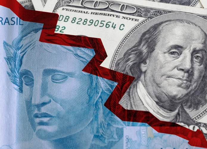 Detalhes de uma nota de dólar e outra de real