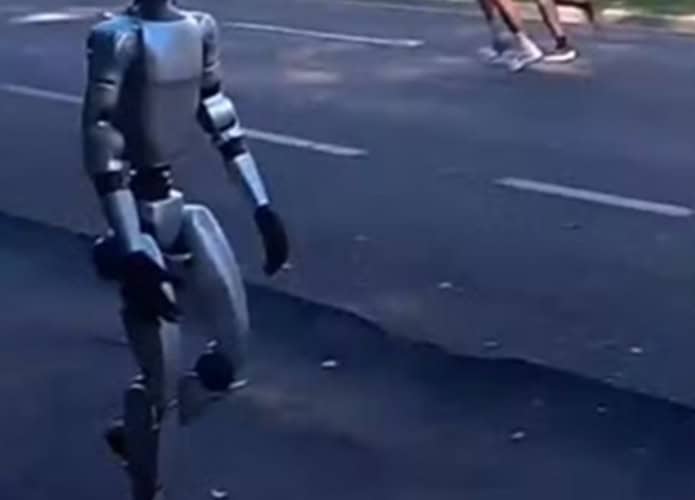 robô humanoide mr greenn 3
