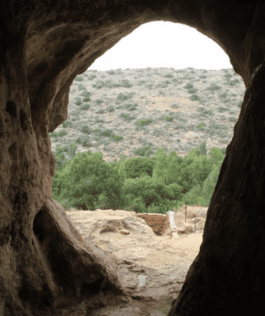 caverna skhul