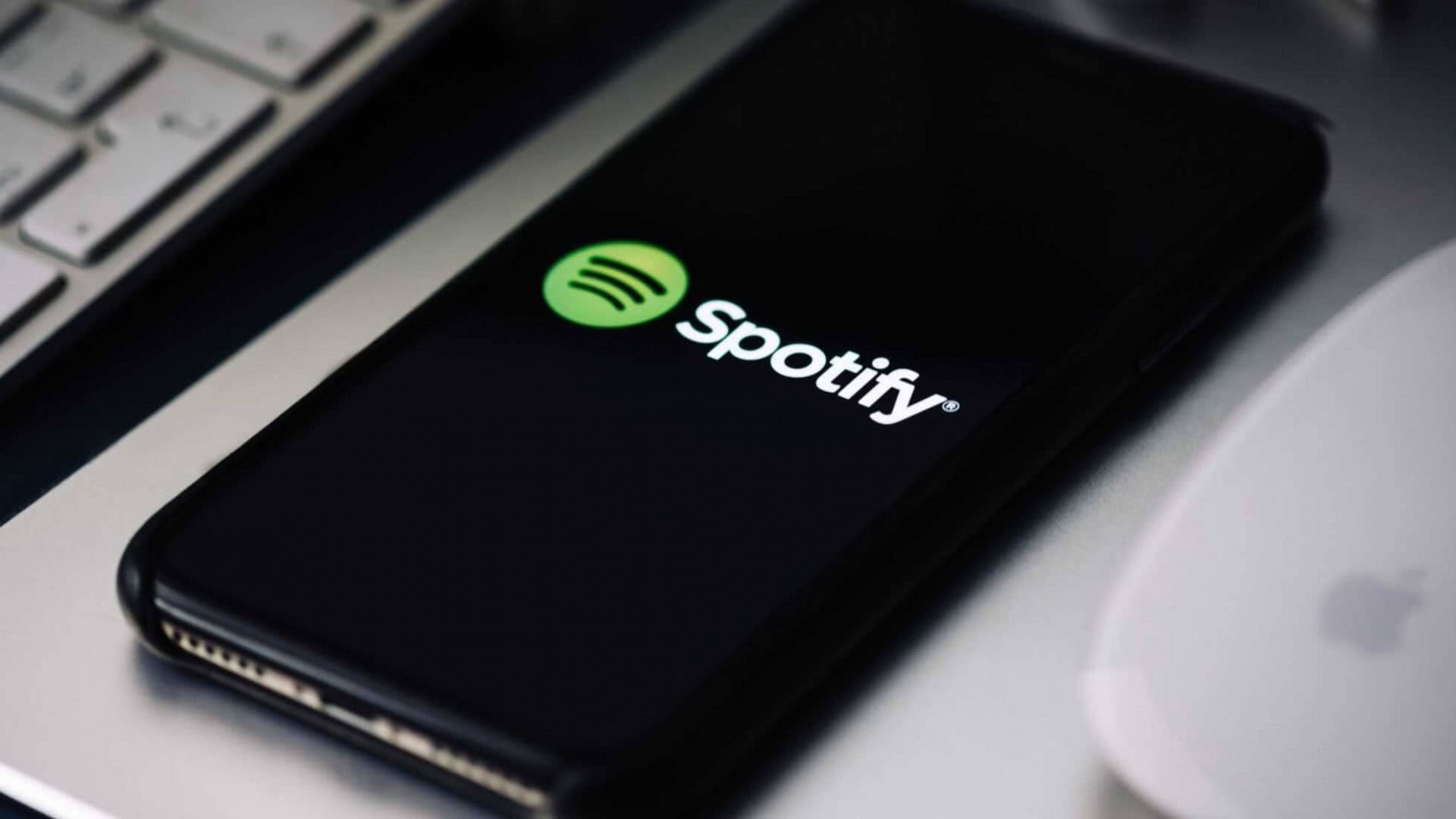 Conversar-amigos-Spotify-1920x1080