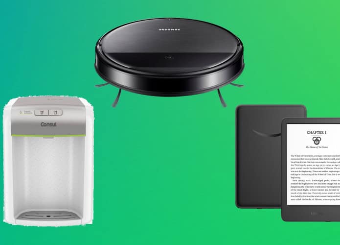 Montagem com filtro de água da Consul, robô aspirador de pó da Samsung e Kindle preto
