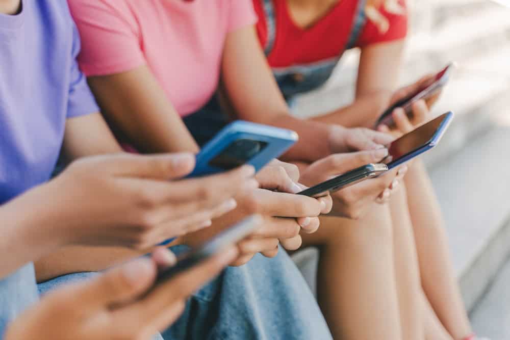 Crianças, privacidade, redes sociais