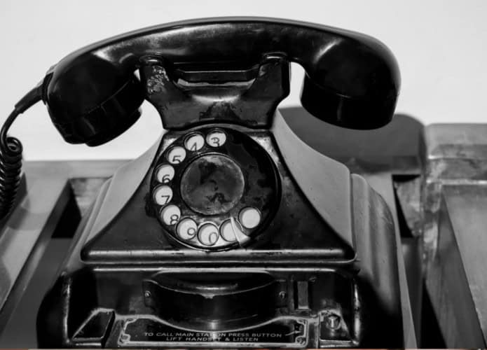Telefone-antigo-695x500