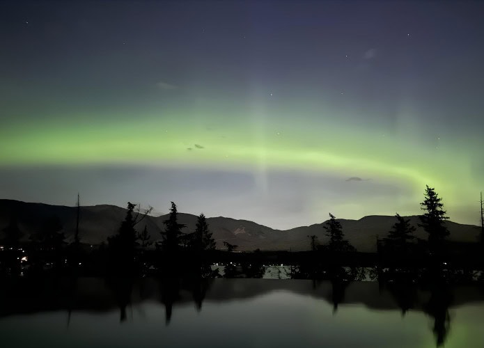aurora-boreal-08082025-1-695x500