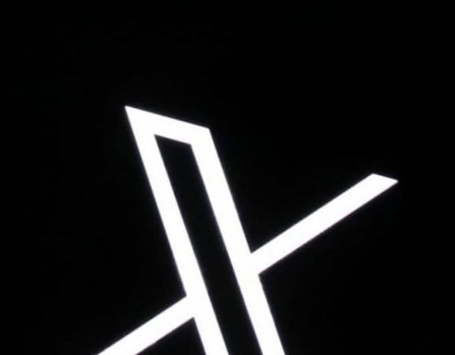 Capa - X
