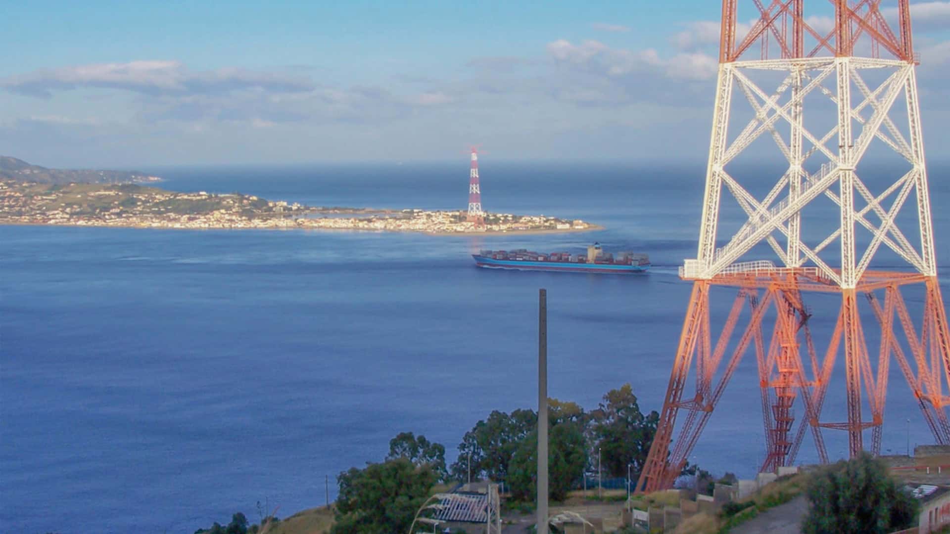 Vista aérea do Estreito de Messina