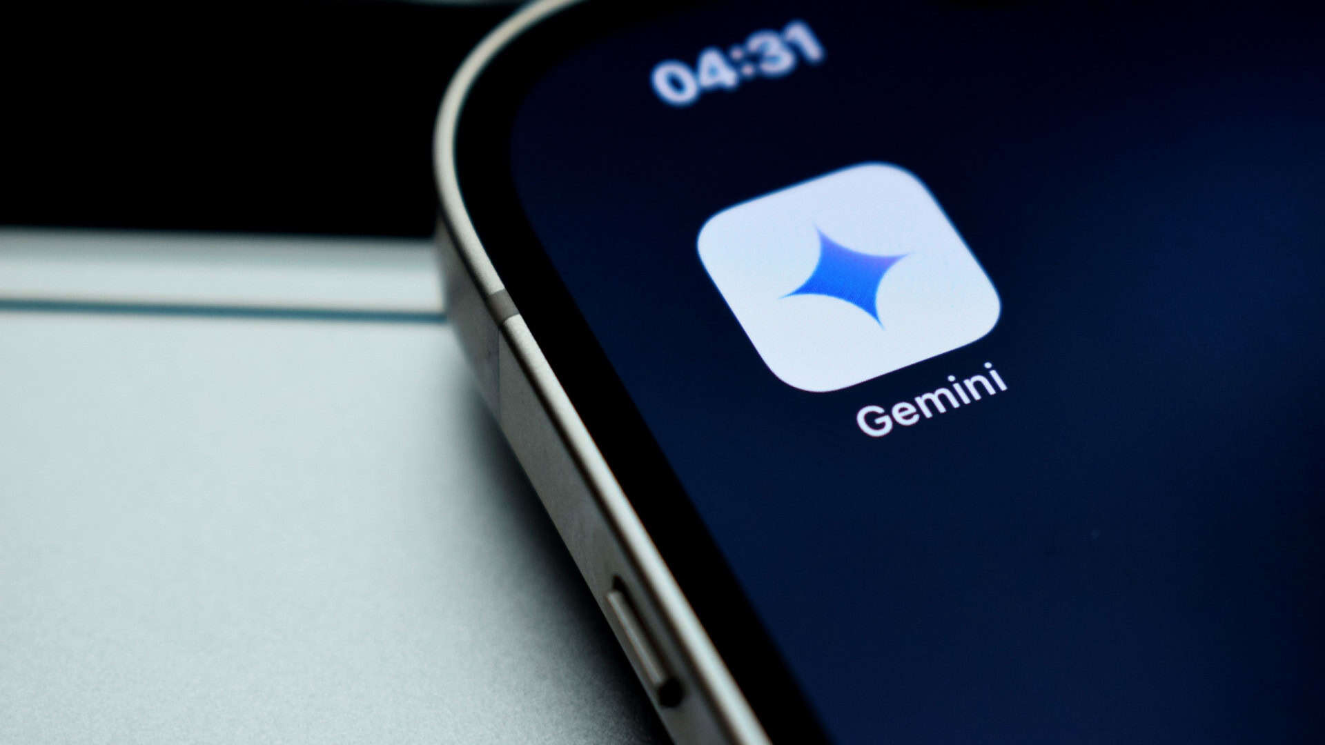 Ícone do aplicativo do Gemini em um smartphone