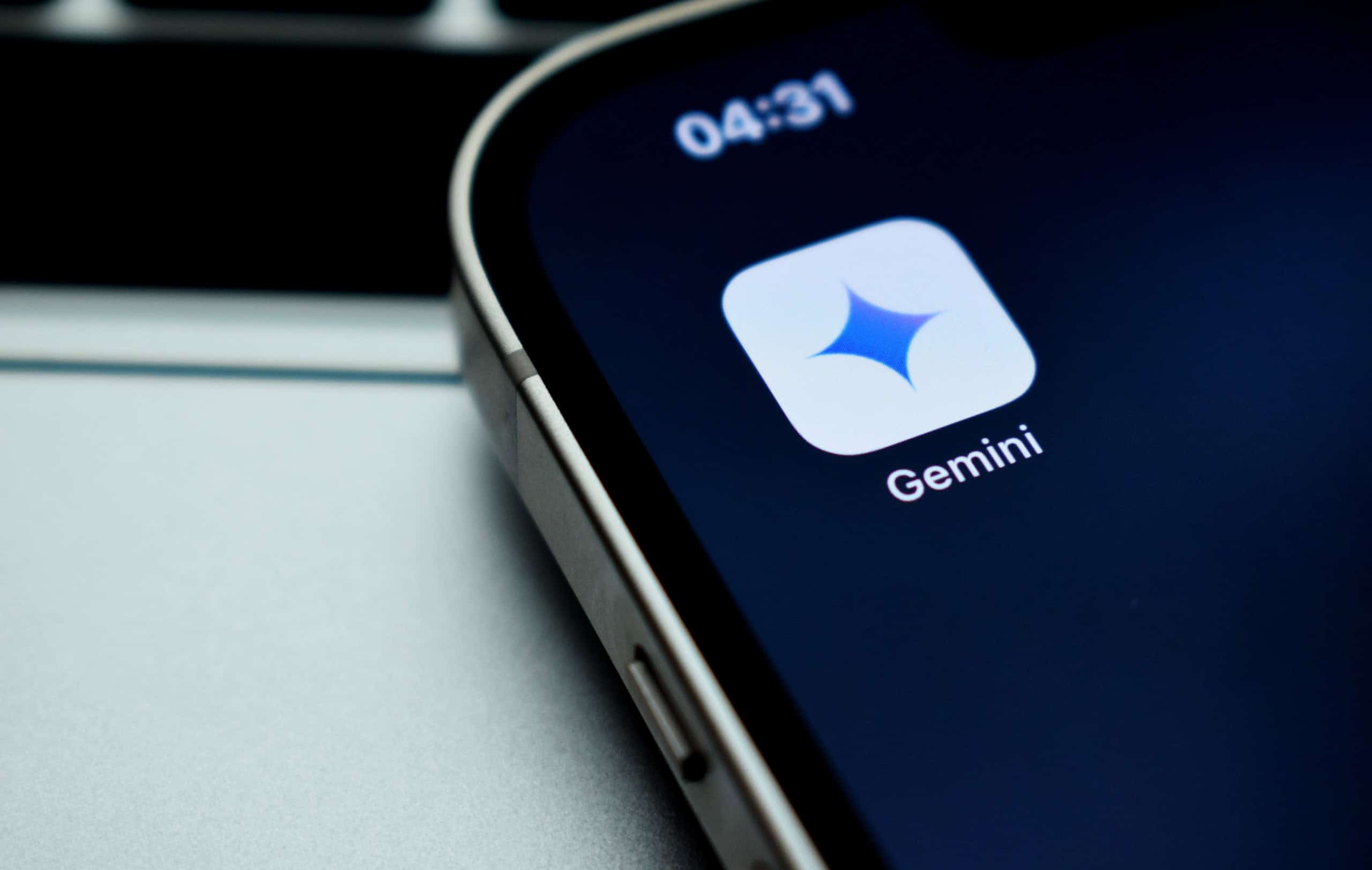 Apple avalia usar Gemini para nova vers&atilde;o da Siri com IA