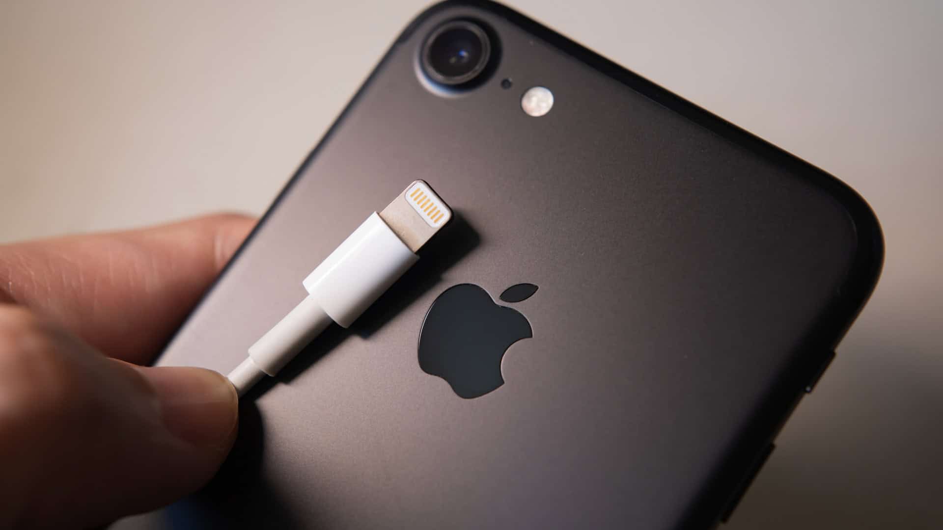 iphone-bateria-1-1920x1080
