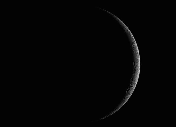 lua-negra-695x500