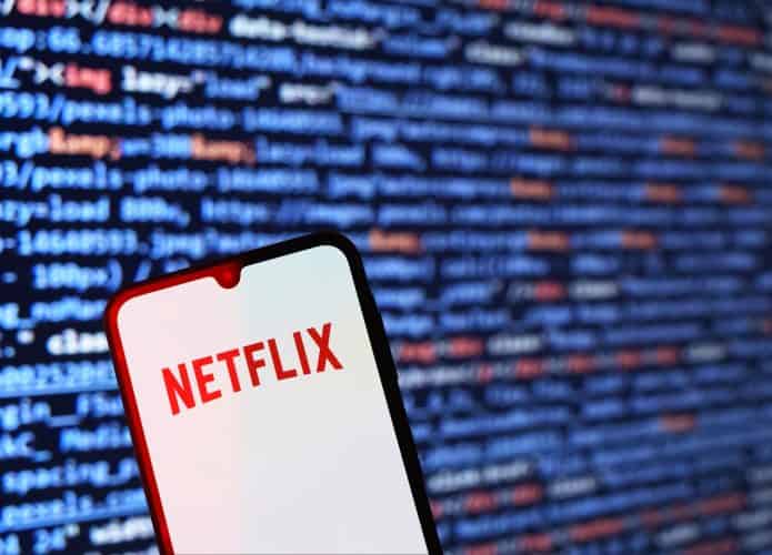 Logo da Netflix em um smartphone