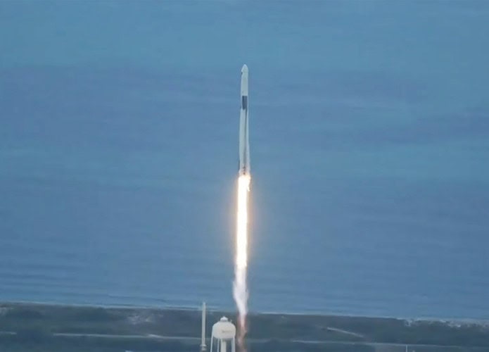 spacex-crew-11-695x500