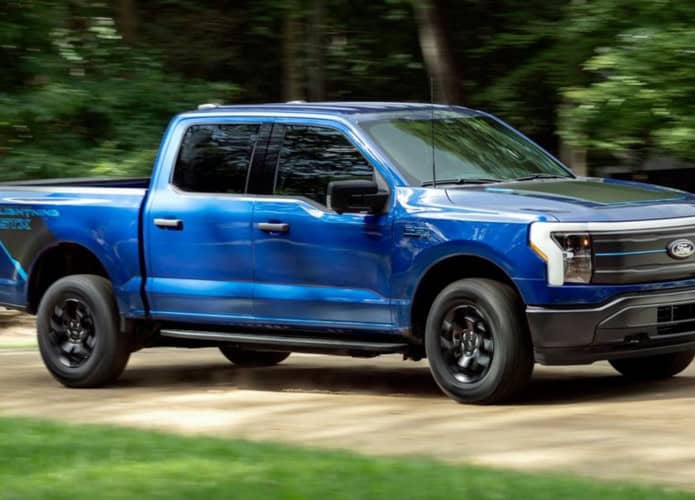 2026fordf-150lightningstxevelectricvehiclepickuptruck-11-695x500