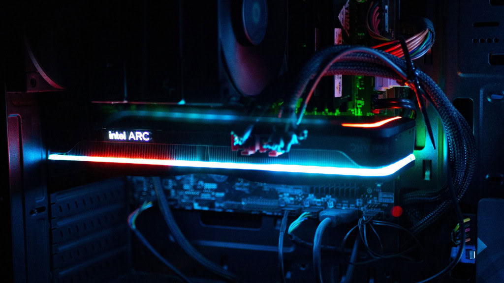 Computador com GPU Intel Arc