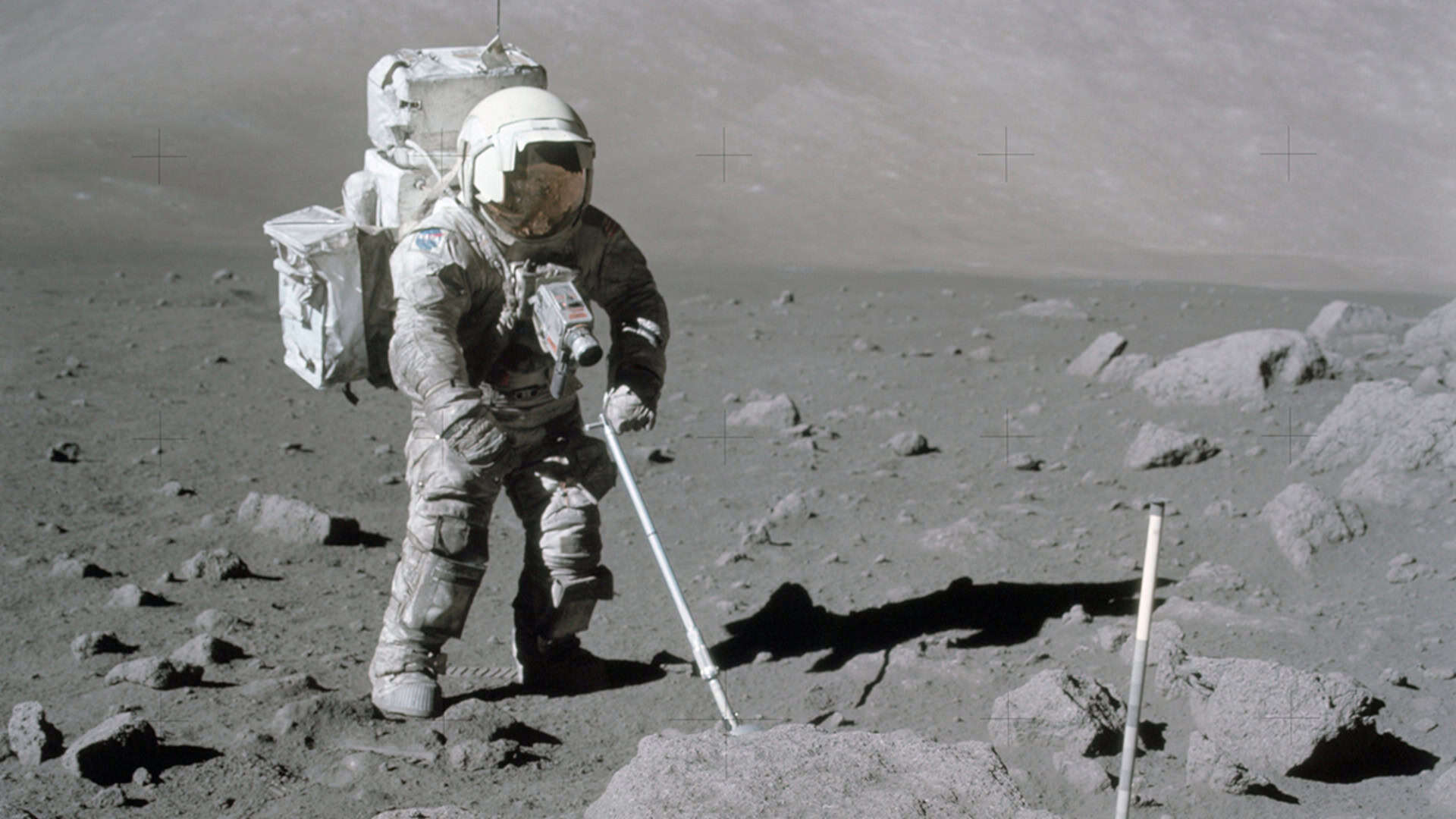 apollo 17 (1)