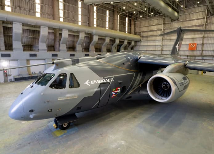 aviao-embraer-1-695x500