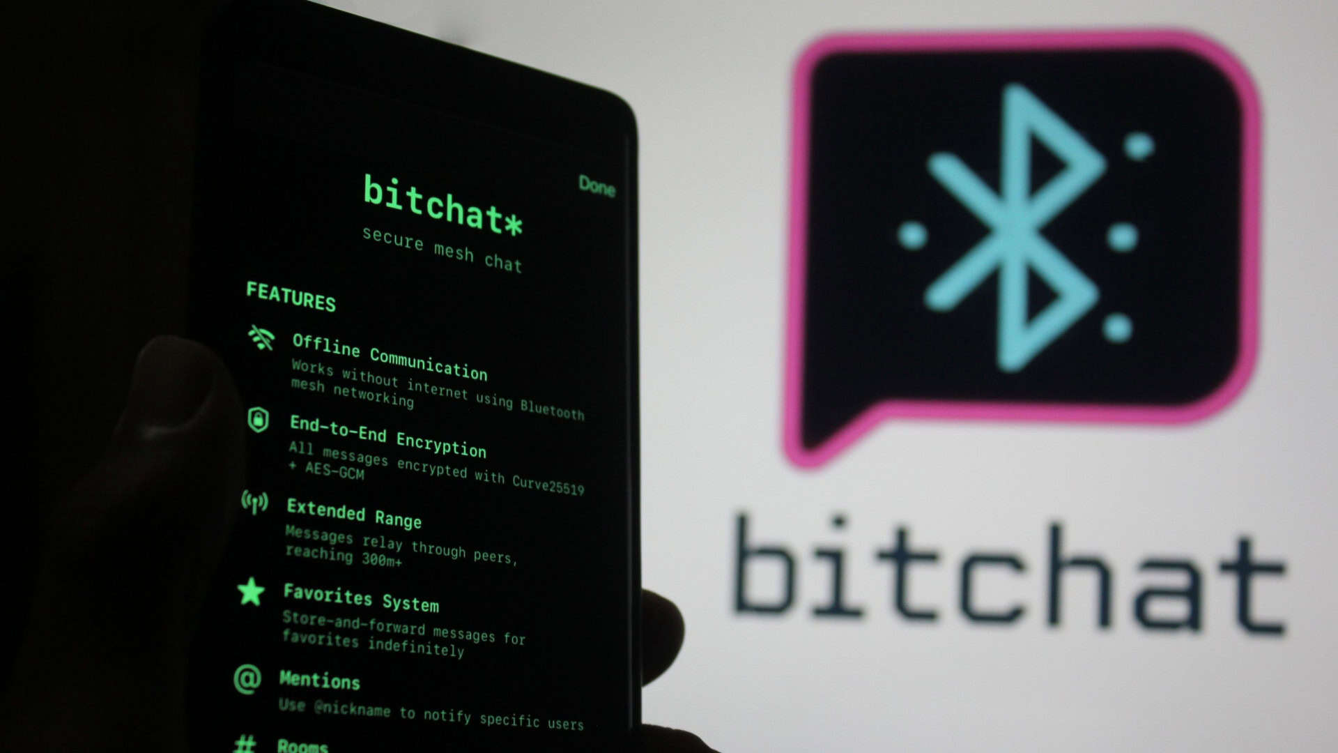 celular com o bitchat