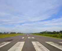 Faixa em pista de aeroporto