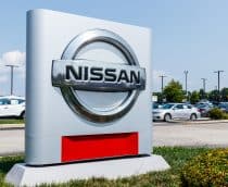 logo nissan