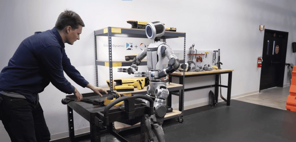 Robô Atlas, da Boaton Dynamics, consegue aprender sozinho Imagem: Boston Dynamics/YouTube