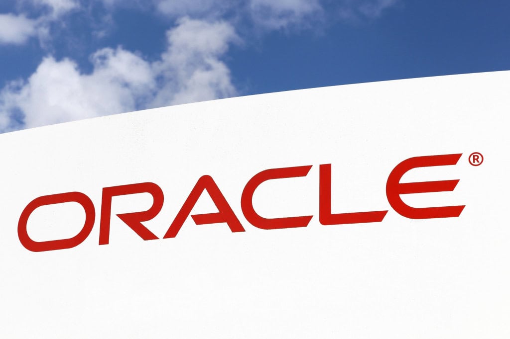 Logotipo da Oracle em um prato