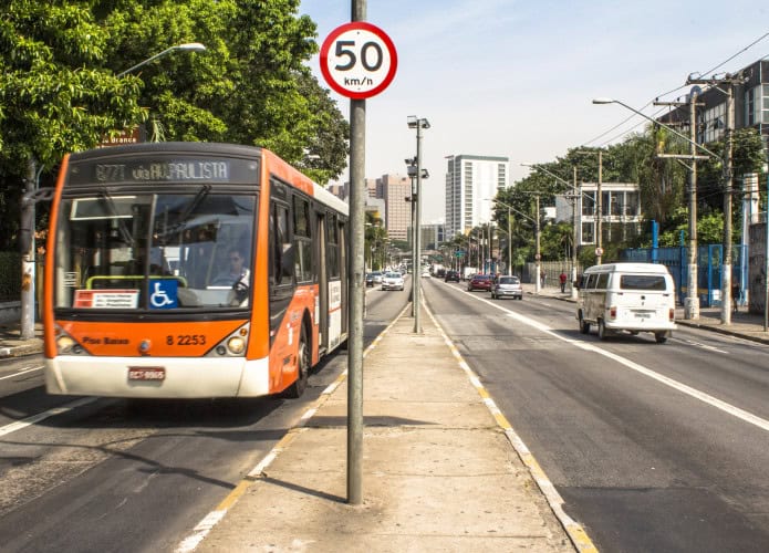 placa-velocidade-1-695x500