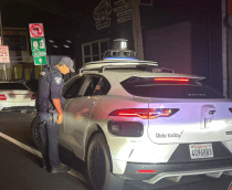 policia waymo