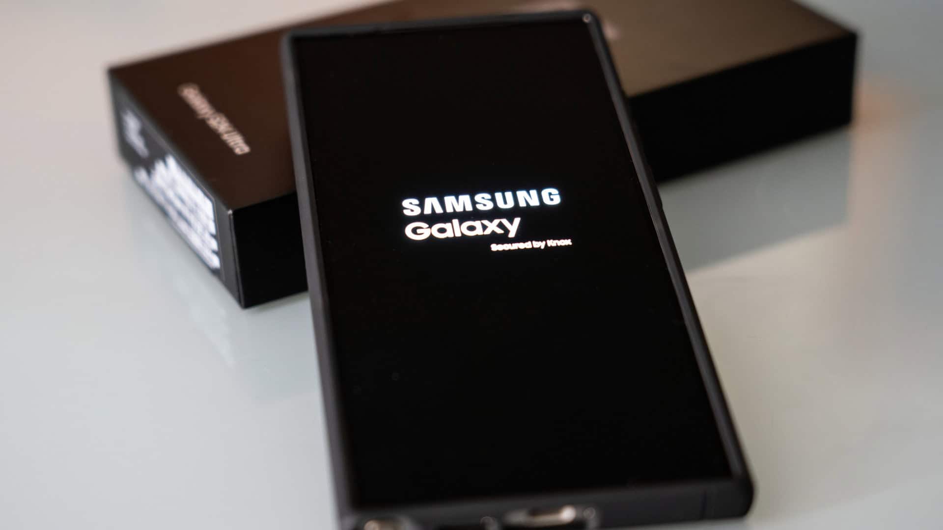 Vazamentos indicam que o Galaxy S26 Ultra pode ganhar design inspirado no Fold 7