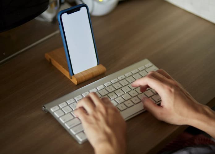 Teclado bluetooth conectado no celular