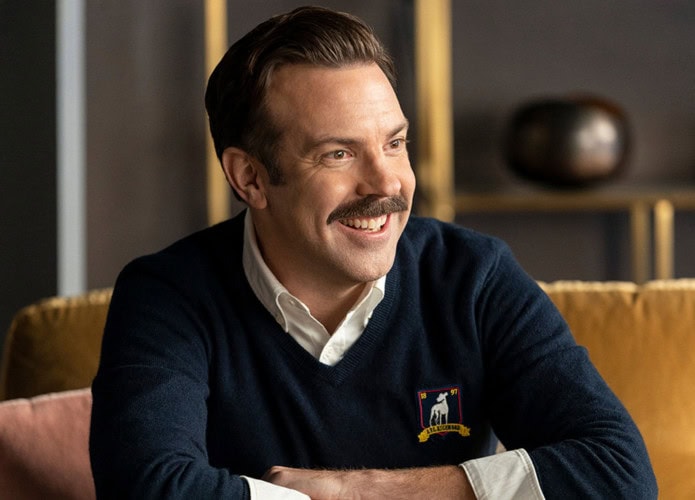 o ator Jason Sudeikis em cena da série Ted Lasso