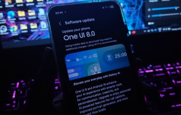 Bangalore, Índia - setembro de 2025: Imagem aproximada da atualização do software One UI 8.0 pronto para ser instalado em um Smartphone Samsung Galaxy Android. Atualização do sistema Android 16. Última atualização do Sistema Operacional.