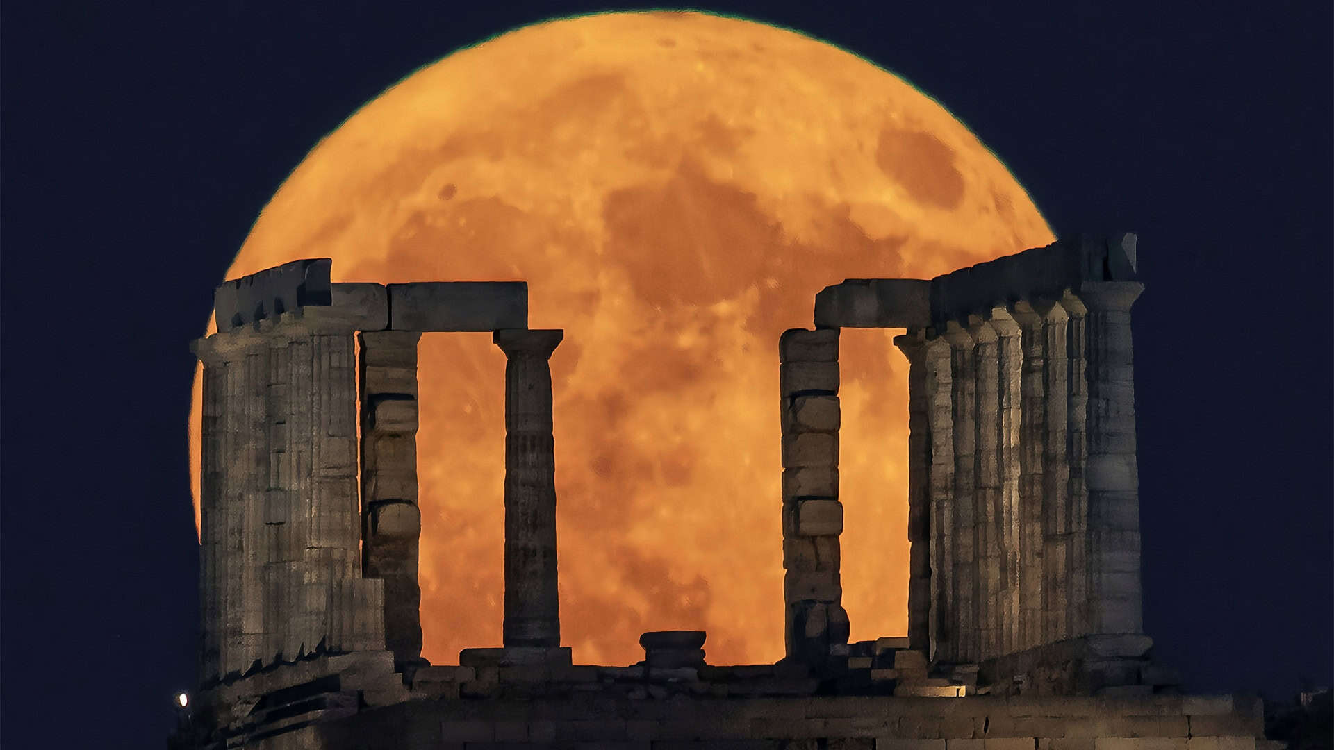 Superlua-Templo-de-Poseidon-copiar-1920x1080