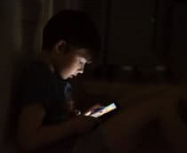 Novo material ajuda adolescentes a navegarem com responsabilidade na internet
