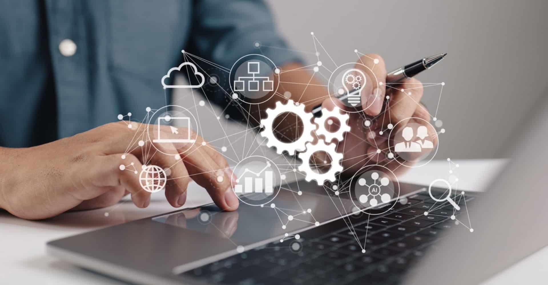 A automação de processos evoluiu de promessa para pilar estratégico da transformação digital, trazendo ganhos concretos de eficiência e coerência operacional. (Imagem: ipuwadol/iStock)