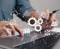 A automação de processos evoluiu de promessa para pilar estratégico da transformação digital, trazendo ganhos concretos de eficiência e coerência operacional. (Imagem: ipuwadol/iStock)