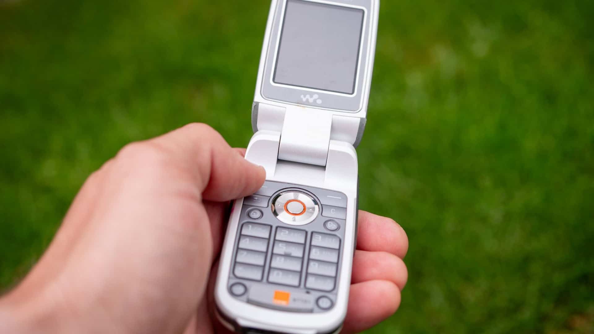 celular flip