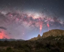 duende-vermelho-e-via-lactea-210x172