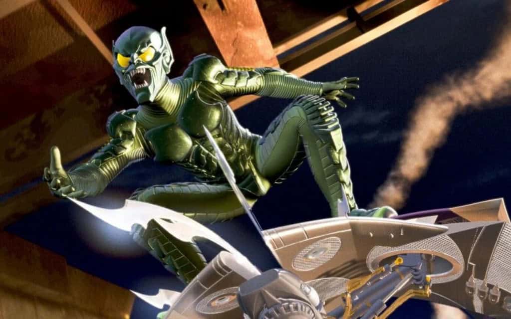 Cena do filme "Homem-Aranha (2002) com o ator Willem Dafoe interpretando o vilão Duende Verde, dos vilões icônicos da história