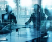 Empresas centenárias recorrem a diversas áreas para manter a ongevidade em meio a Era Ágil (Imagem: EyeEm Mobile GmbH/iStock)