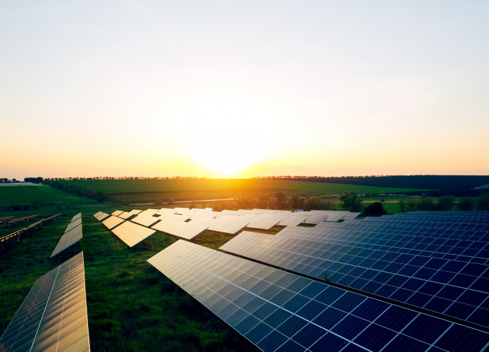 Estudo aponta que energia solar é hoje a fonte mais econômica do mundo