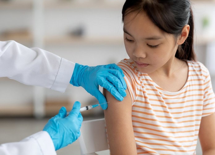 garota-vacina-695x500