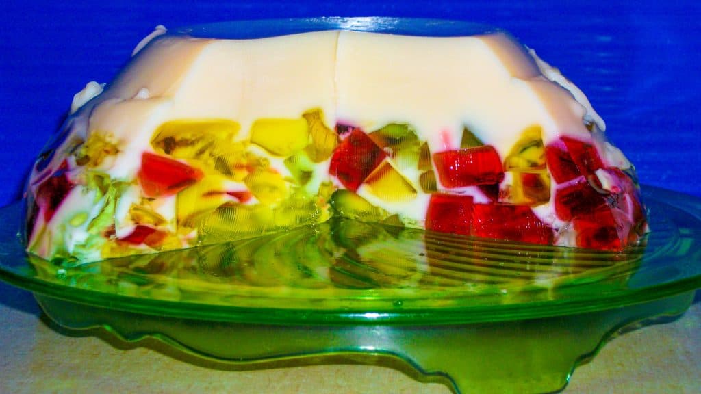 Doce feito de gelatin