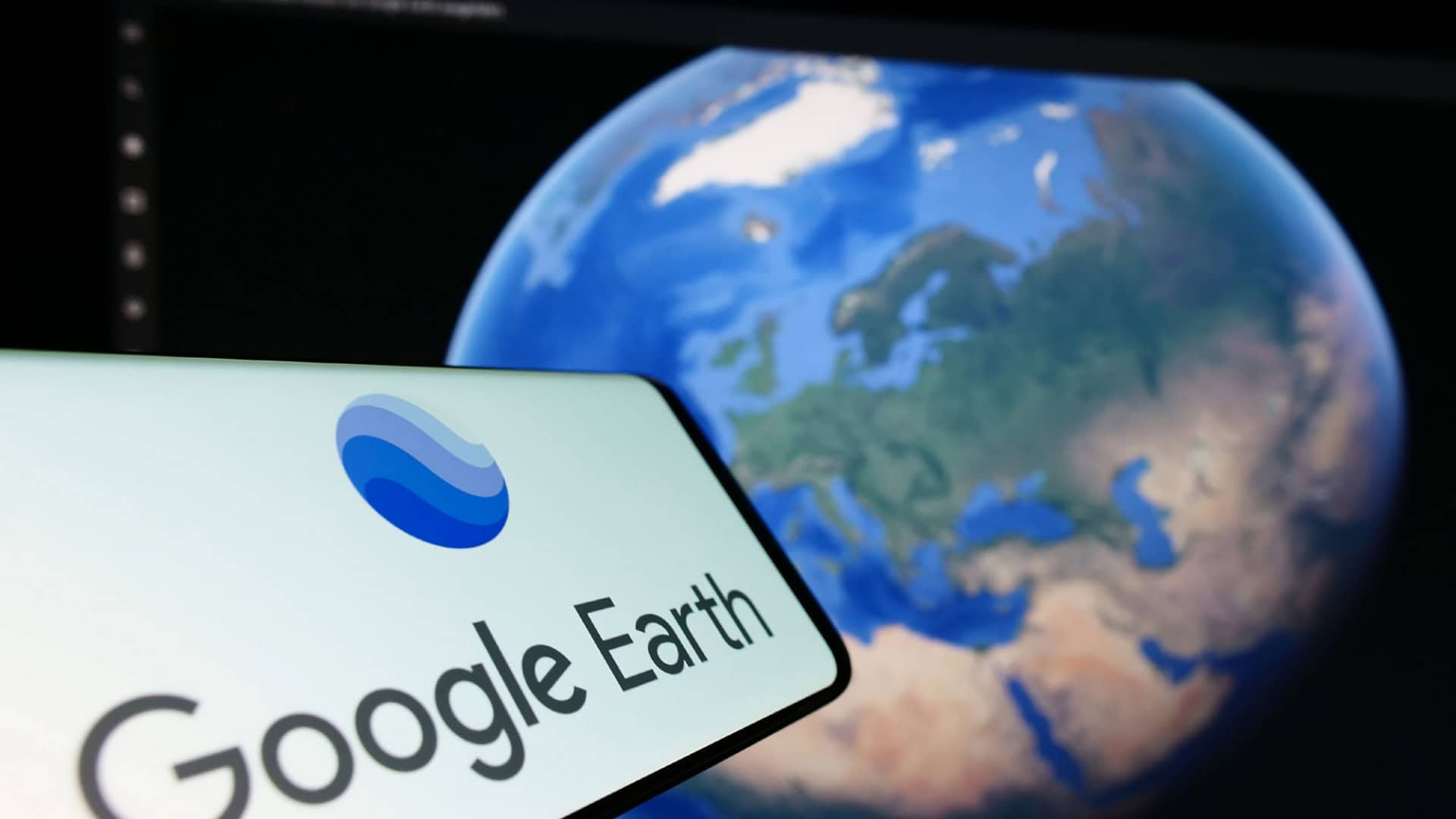 google-earth-shutterstock_2276172279-1920x1080