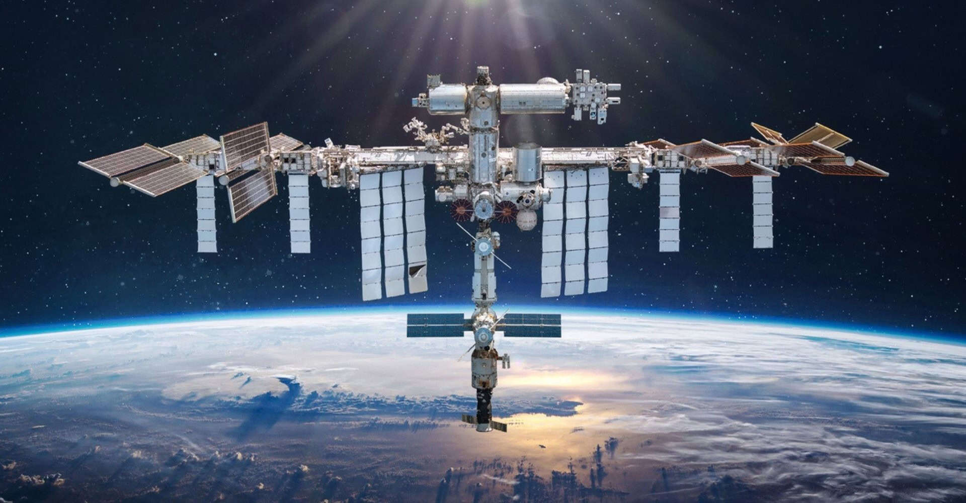Steve Mould e o astronauta Don Pettit levaram experimento para a ISS (Imagem: YouTube/Steve Mould/Reprodução)