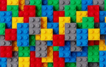 lego-365x232